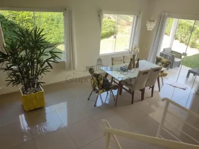 Casa de Condomínio com 3 Quartos à venda, 300m² no Condomínio Residencial Mirante do Vale, Jacareí