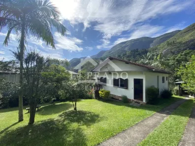 Casa com 3 Quartos à venda, 150m² no Fazenda Inglesa, Petrópolis