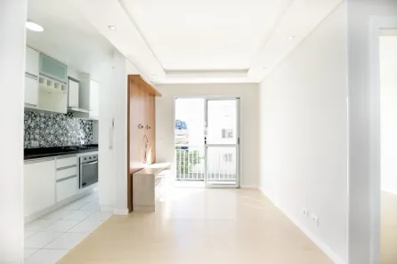 Apartamento com 2 Quartos para alugar, 53m² no Bacacheri, Curitiba