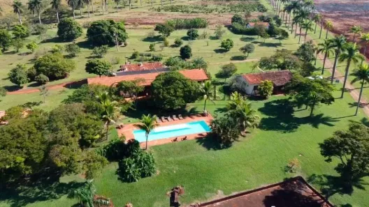 Fazenda/Sítio com 12 Quartos para alugar, 566280m² no , Bocaina