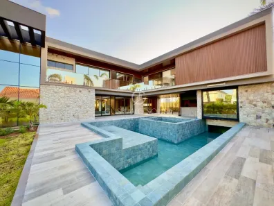 Casa com 5 Quartos à venda, 660m² no Coaçu, Eusébio