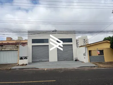 Ponto Comercial para alugar, 135m² no Santa Mônica, Uberlândia