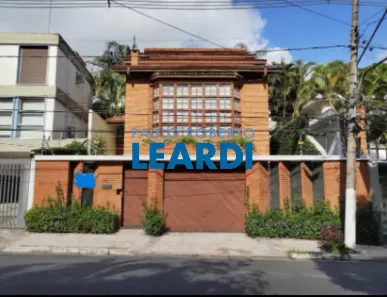 Sobrado com 4 Quartos para alugar, 376m² no Jardim das Bandeiras, São Paulo