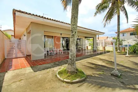 Casa com 4 Quartos à venda, 332m² no Balneario Flórida, Peruíbe
