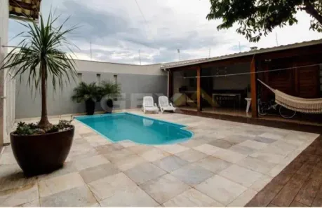 Casa com 4 Quartos à venda, 220m² no Santa Clara, Divinópolis