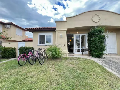 Casa de Condomínio com 2 Quartos à venda, 60m² no XANGRI-LÁ, Xangri-lá