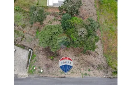 Lote/Terreno à venda, 700m² no Escarpas do Lago, Capitólio