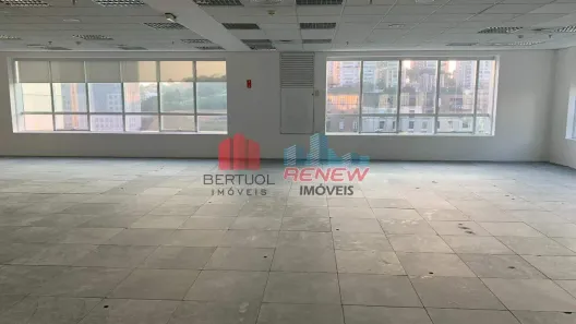 Sala Comercial para alugar, 136m² no Cidade Monções, São Paulo