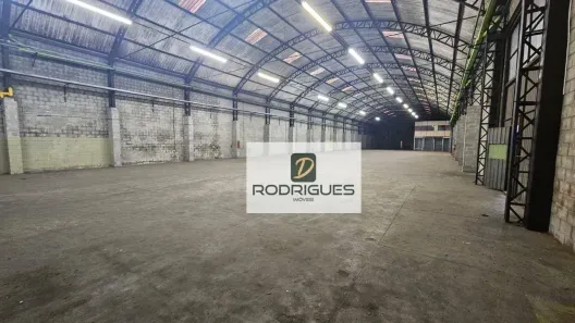 Galpão/Depósito/Armazém para alugar, 2741m² no Vila Nogueira, Diadema