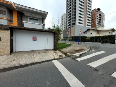 Casa com 3 Quartos para alugar, 135m² no Centro, Itajaí