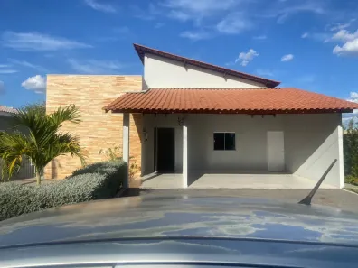 Casa de Condomínio com 3 Quartos para venda ou aluguel, 197m² no Jóia, Timon