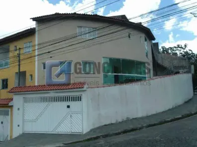 Sobrado com 3 Quartos à venda, 220m² no Jardim Las Vegas, Santo André