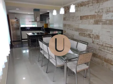 Sobrado com 4 Quartos à venda, 247m² no Vila Laís, São Paulo