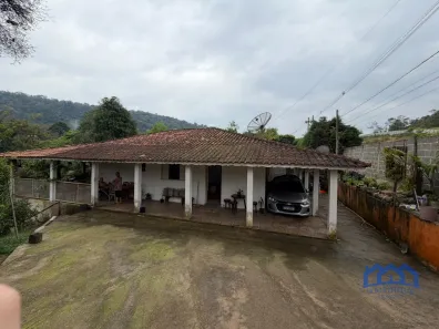 Fazenda/Sítio com 4 Quartos à venda, 1000m² no , Mairinque