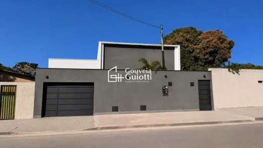 Casa com 5 Quartos à venda, 247m² no Vila Sul, Anápolis