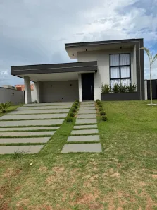 Casa com 3 Quartos à venda, 194m² no Condomínio Riviera de Santa Cristina XIII, Paranapanema