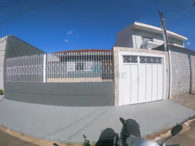 Casa com 3 Quartos para alugar, 120m² no Vila Santa Cruz, Franca