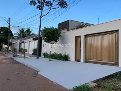 Casa com 3 Quartos à venda, 173m² no Jardim Fonte Nova, Goiânia