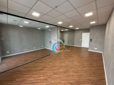 Sala Comercial para alugar, 64m² no Vila Cordeiro, São Paulo