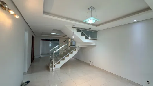 Casa de Condomínio com 4 Quartos à venda, 166m² no Ibituruna, Montes Claros