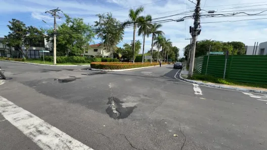 Lote/Terreno à venda, 800m² no Ponta Negra, Manaus
