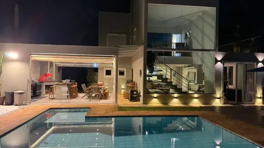 Casa com 3 Quartos à venda, 250m² no Caraguatá, Mairiporã