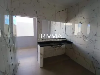 Casa com 3 Quartos para alugar, 150m² no Jardim Ipanema, Uberlândia