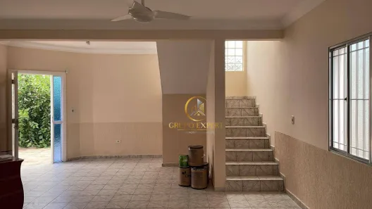 Sobrado com 4 Quartos à venda, 166m² no Vila Pinheiro, Jacareí