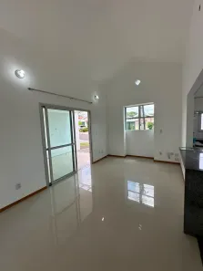 Casa de Condomínio com 3 Quartos para alugar, 200m² no Aleixo, Manaus