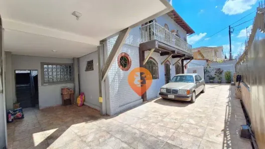 Casa com 5 Quartos à venda, 520m² no Santa Tereza, Belo Horizonte