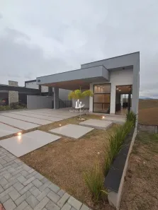 Casa de Condomínio com 3 Quartos à venda, 303m² no Parque Ipiranga, Resende