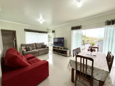 Casa com 3 Quartos à venda, 235m² no Bom Retiro, Joinville