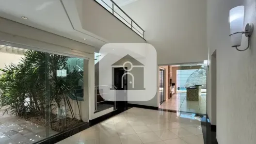 Casa de Condomínio com 4 Quartos à venda, 390m² no Morada da Colina, Uberlândia