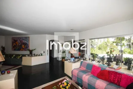 Casa com 3 Quartos à venda, 700m² no Jardim Guedala, São Paulo