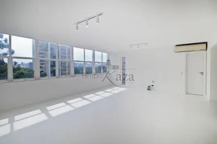 Apartamento com 3 Quartos para alugar, 180m² no Jardim Europa, São Paulo