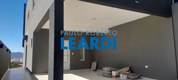 Sobrado com 3 Quartos à venda, 145m² no Residencial Morumbí, Poços de Caldas
