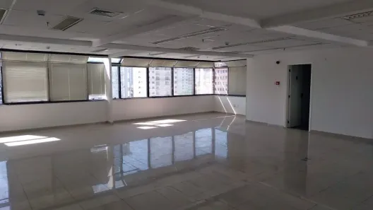 Sala Comercial para venda ou aluguel, 100m² no Cidade Monções, São Paulo