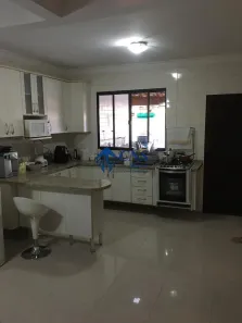 Sobrado com 4 Quartos à venda, 269m² no Jardim Monte Alegre, Taboão da Serra