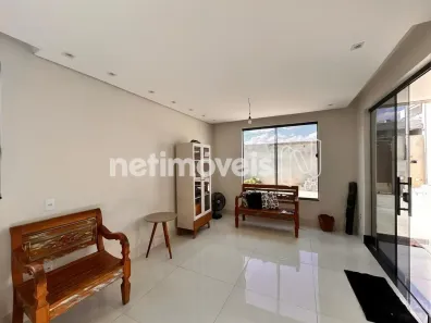Casa com 2 Quartos à venda, 100m² no Monte Verde, Betim