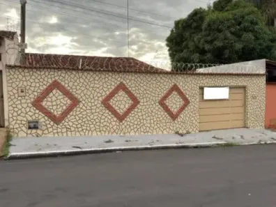 Casa com 2 Quartos à venda, 180m² no Setor Santos Dumont, Goiânia