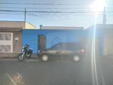 Casa com 3 Quartos à venda, 250m² no Nossa Senhora Aparecida, Uberlândia