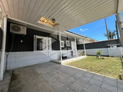 Casa com 2 Quartos para alugar, 150m² no Parque da Matriz, Cachoeirinha