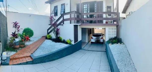 Casa com 4 Quartos à venda, 136m² no Capoeiras, Florianópolis