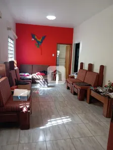 Casa com 4 Quartos à venda, 229m² no Santa Mônica, Uberlândia