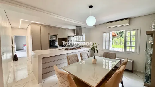 Casa com 3 Quartos à venda, 340m² no Glória, Joinville