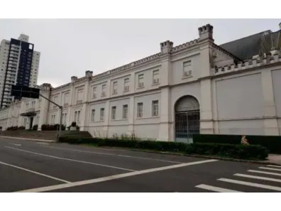 Ponto Comercial à venda, 1317m² no Centro, Curitiba