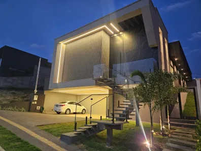 Casa de Condomínio com 4 Quartos à venda, 228m² no Jardins Bolonha, Senador Canedo