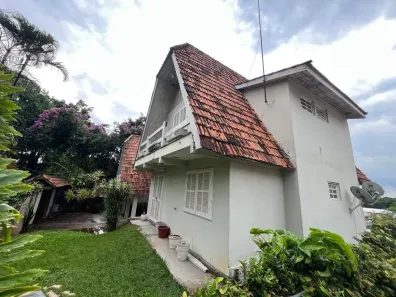 Casa com 4 Quartos para venda ou aluguel, 460m² no Vila Diva, Carapicuíba