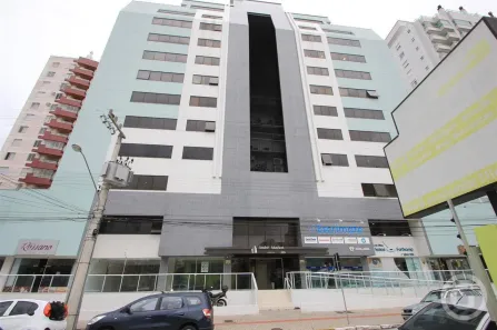 Sala Comercial para alugar, 59m² no Estreito, Florianópolis