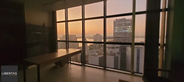 Sala Comercial à venda, 273m² no Centro Histórico, Porto Alegre
